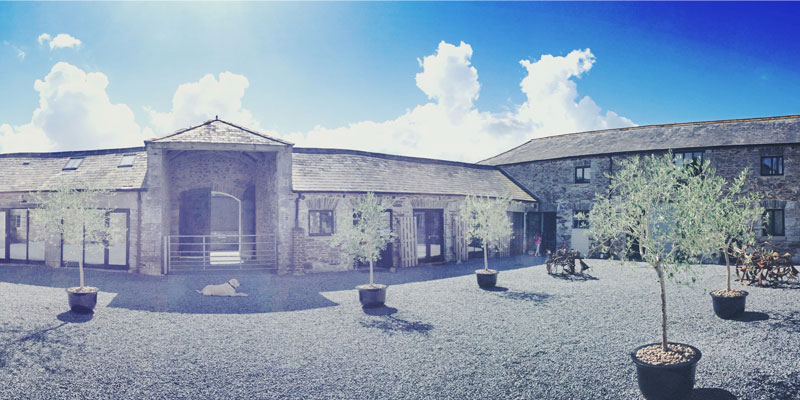 The Courtyard at ANRÁN